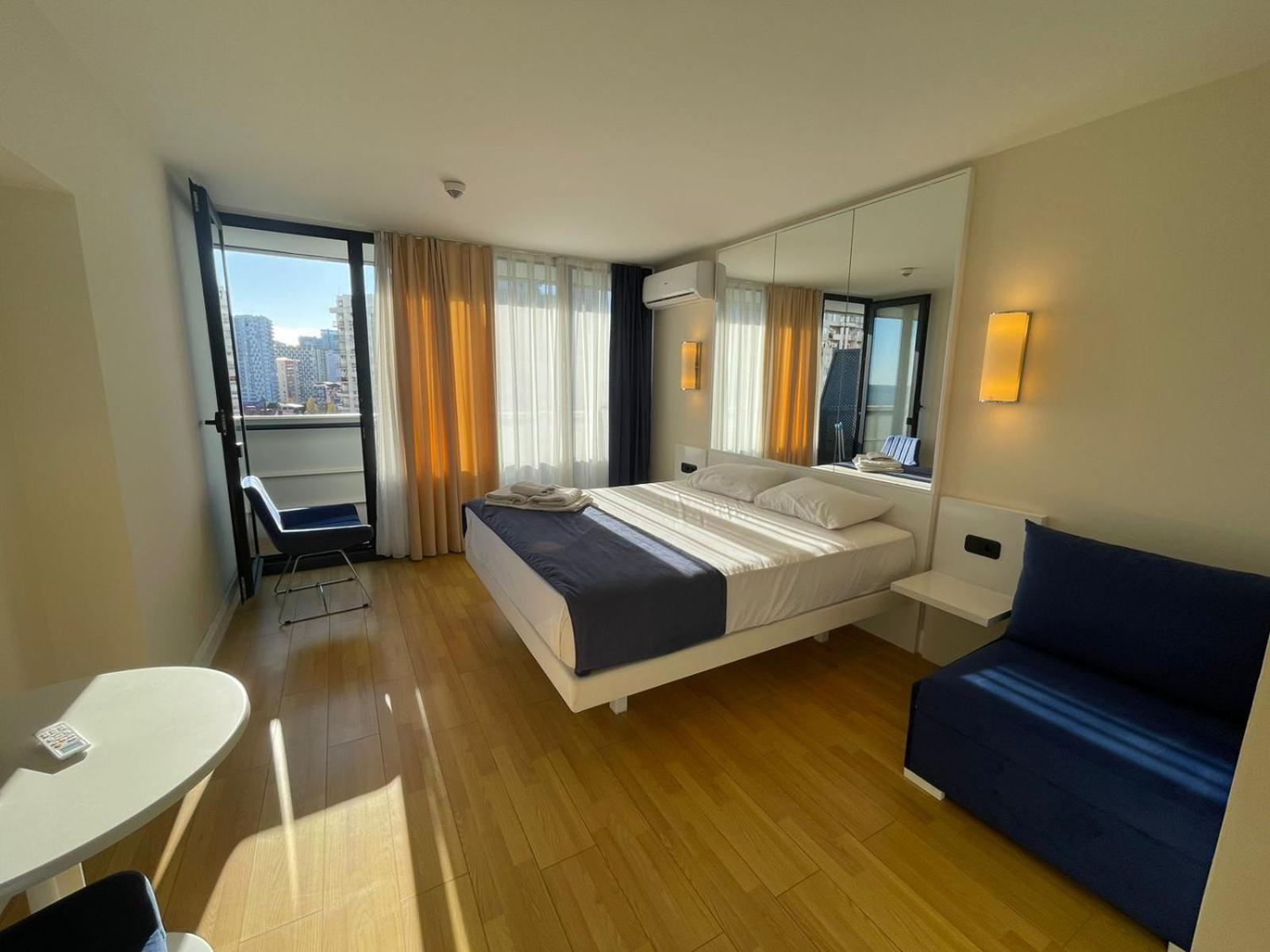 Orbi Aparthotel In Batumi Kültér fotó