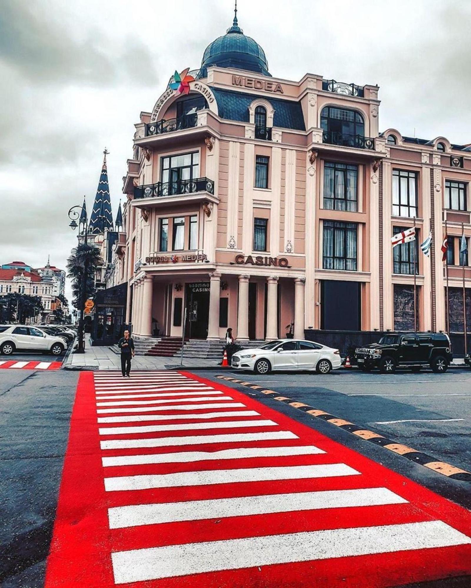 Orbi Aparthotel In Batumi Kültér fotó